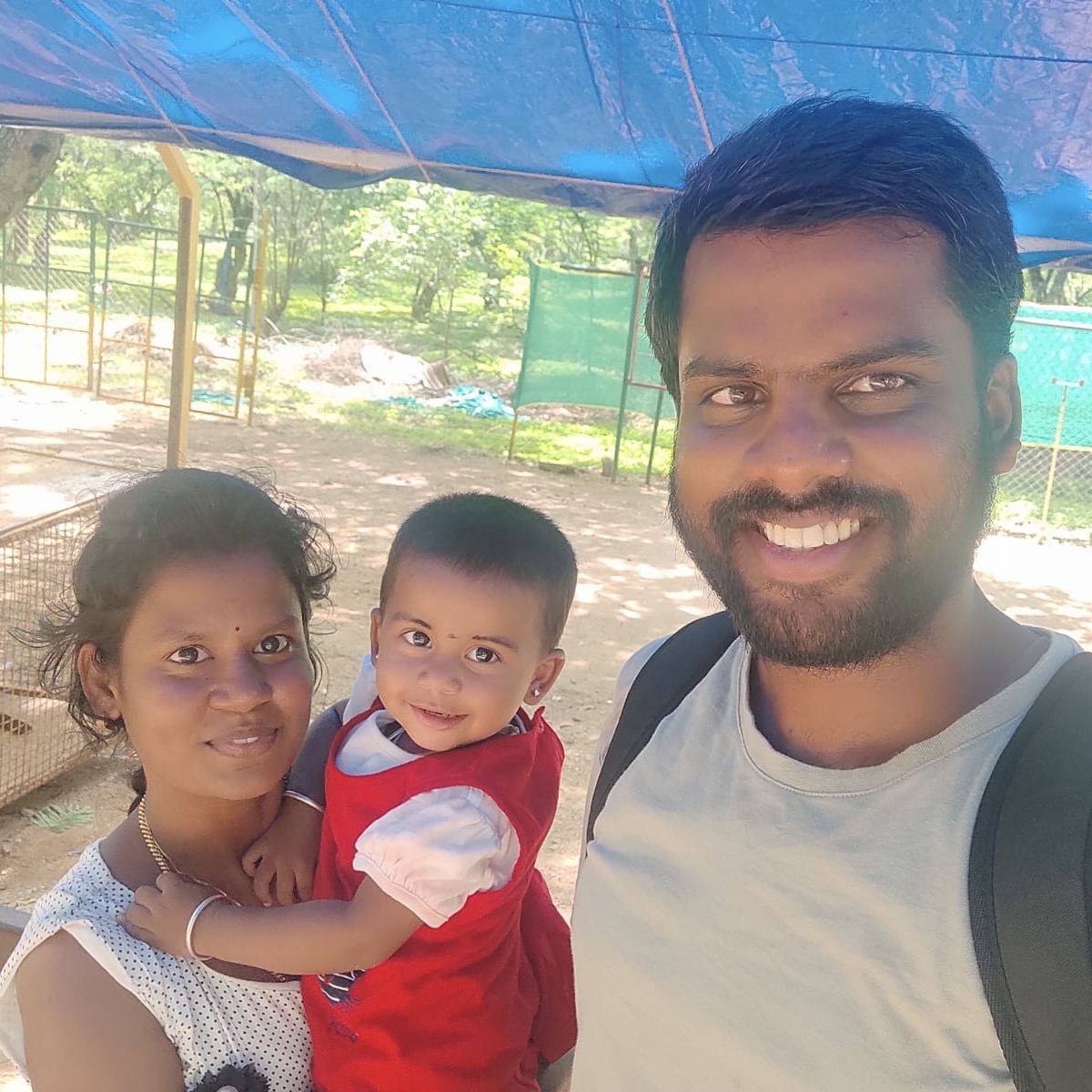 Madhavan, Krithika, and their daughter Shashtika